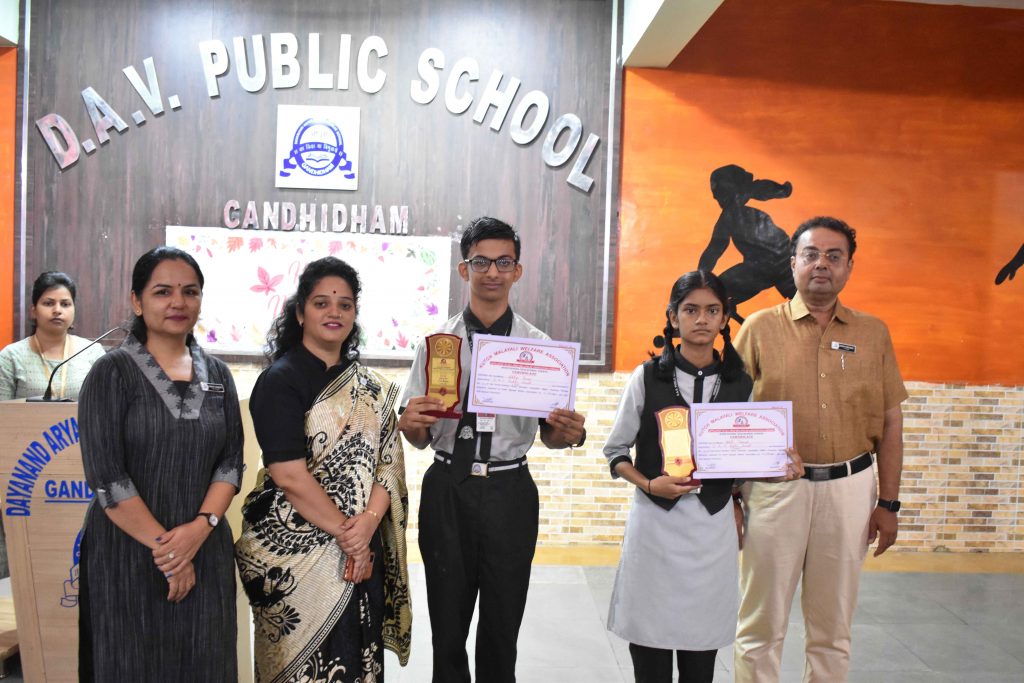 Slide {{ index + 1 }}